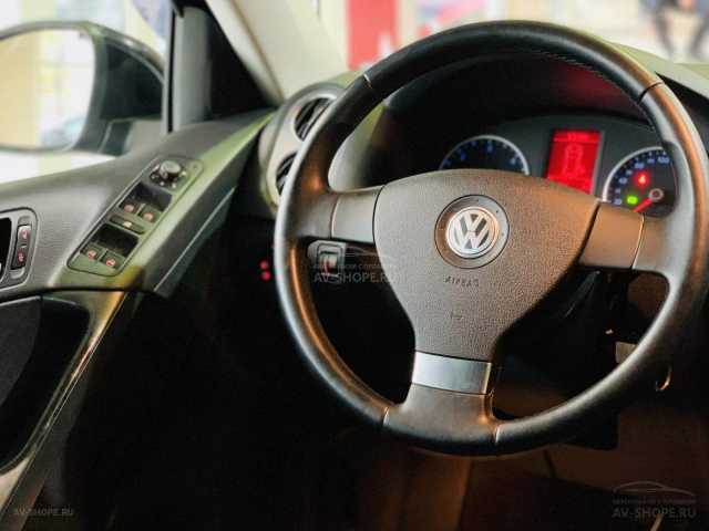 Volkswagen Tiguan 2.0d AT (140 л.с.) 2009 г.