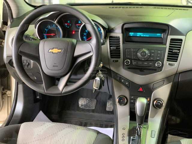 Chevrolet Cruze 1.6i AT (109 л.с.) 2011 г.