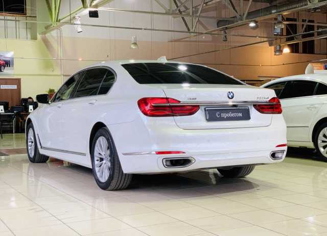 BMW 7 серия  3.0d AT (249 л.с.) 2018 г.