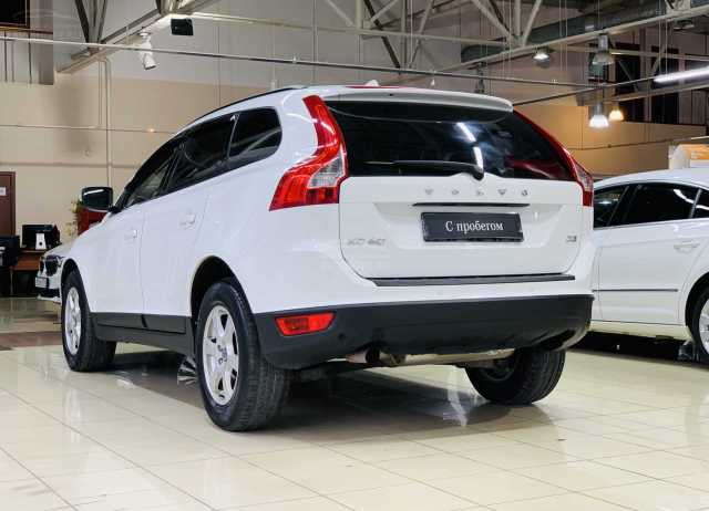 Volvo XC60 2.0d AT (136 л.с.) 2012 г.