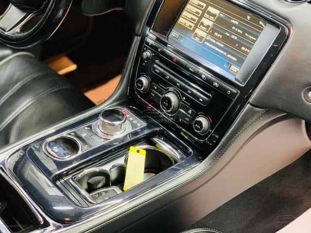 Jaguar XJ 3.0d AT (275 л.с.) 2011 г.