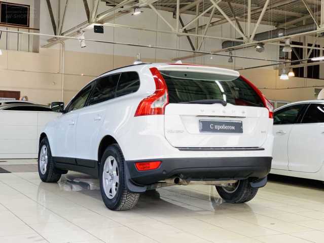 Volvo XC60 2.4d AT (175 л.с.) 2009 г.