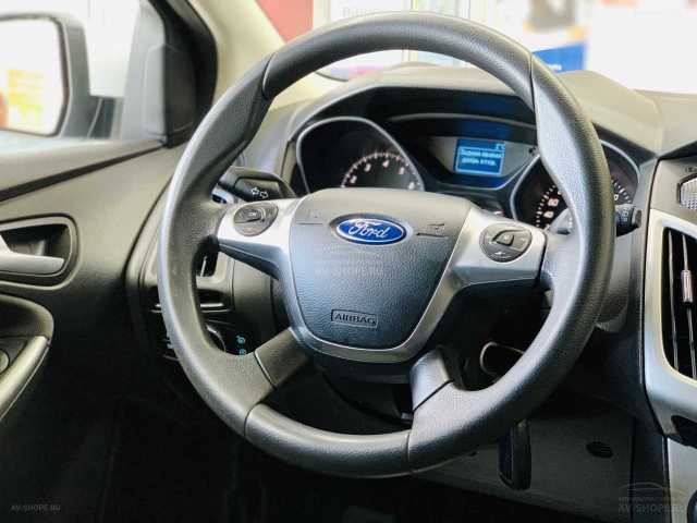 Ford Focus 3 1.6i MT (105 л.с.) 2012 г.