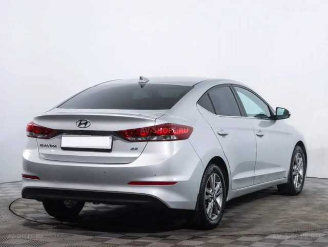    Hyundai Elantra