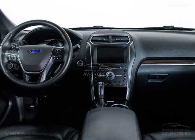 Ford Explorer 3.5i AT (249 л.с.) 2015 г.