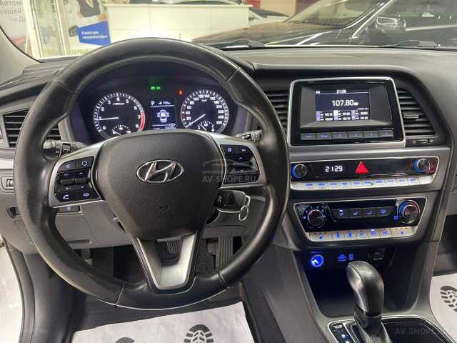Hyundai Sonata 2.0i AT (150 л.с.) 2019 г.
