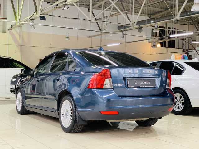Volvo S40 2.4i AT (140 л.с.) 2008 г.