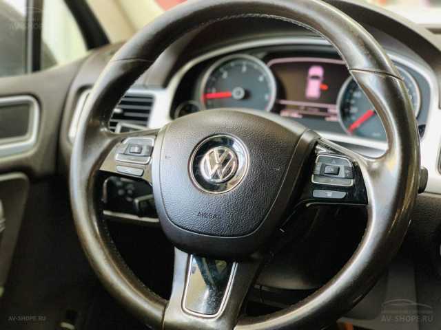 Volkswagen Touareg 3.0d AT (245 л.с.) 2011 г.