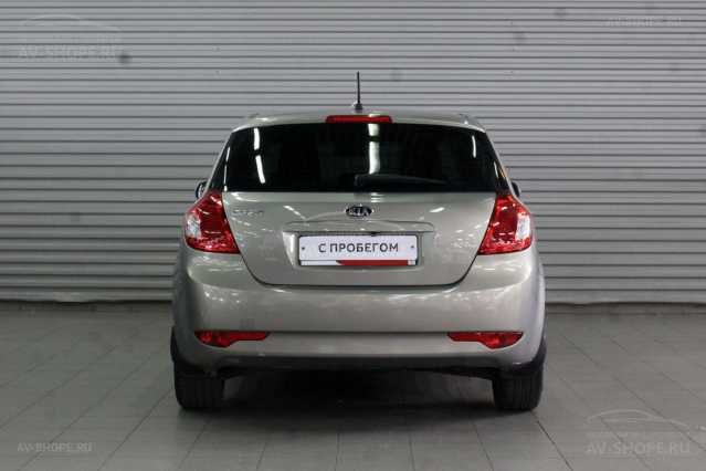 Kia Cee'd 1.6i AT (122 л.с.) 2011 г.