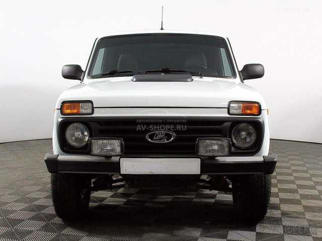 Lada 2121 1.7i MT (83 л.с.) 2016 г.