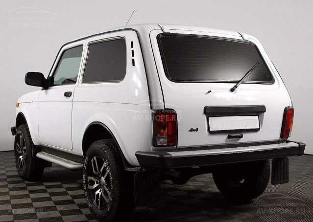 Lada 2121 1.7i MT (83 л.с.) 2016 г.