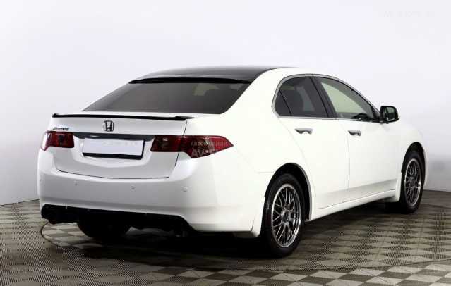 Honda Accord 2.4i AT (201 л.с.) 2012 г.