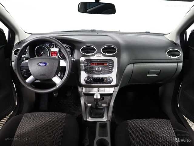 Ford Focus 2 1.6i  MT (115 л.с.) 2011 г.