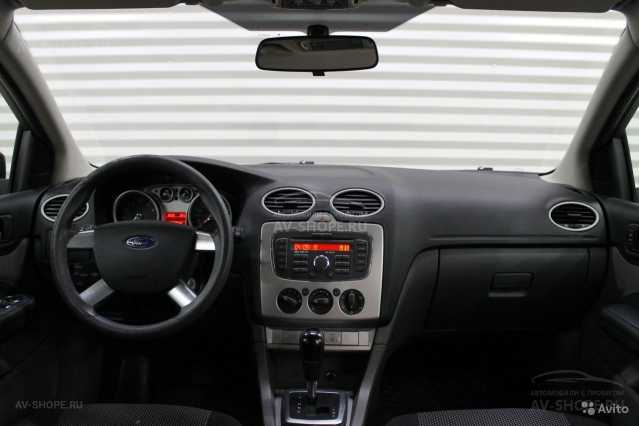 Ford Focus 2 1.6i AT (100 л.с.) 2011 г.