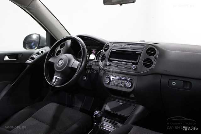 Volkswagen Tiguan 1.4i MT (122 л.с.) 2012 г.