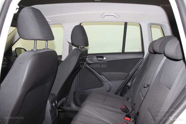 Volkswagen Tiguan 1.4i MT (122 л.с.) 2012 г.