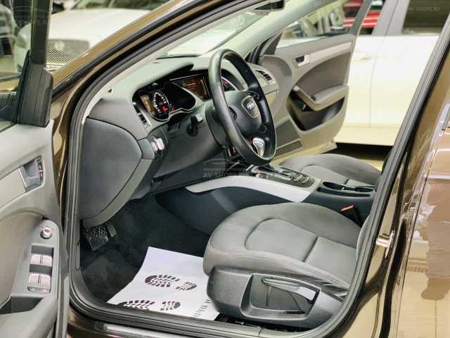 Audi A4 1.8i CVT (170 л.с.) 2014 г.