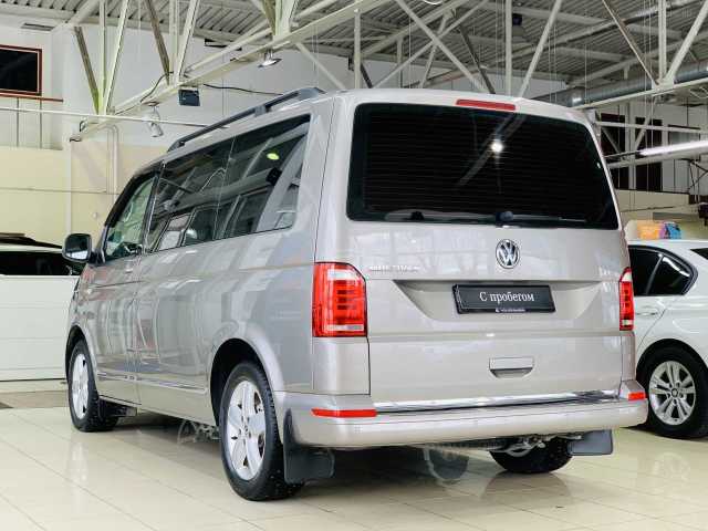 Volkswagen Multivan  2.0d AMT (140 л.с.) 2018 г.