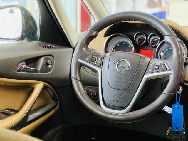 Opel Zafira 2.0d AT (165 л.с.) 2012 г.