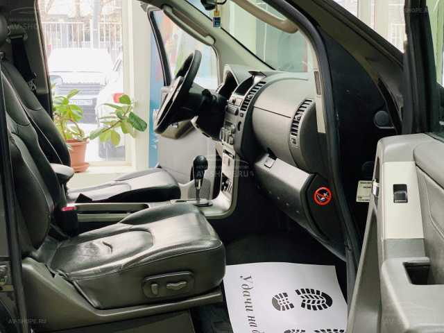 Nissan Pathfinder 2.5d AT (174 л.с.) 2006 г.