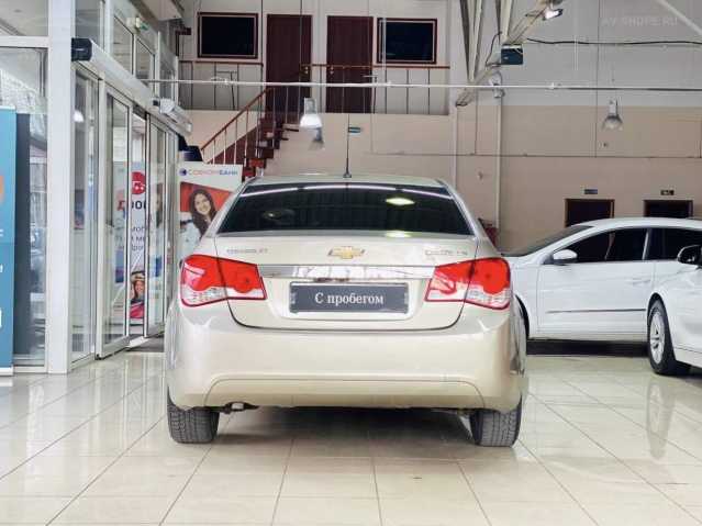 Chevrolet Cruze 1.6i AT (109 л.с.) 2011 г.
