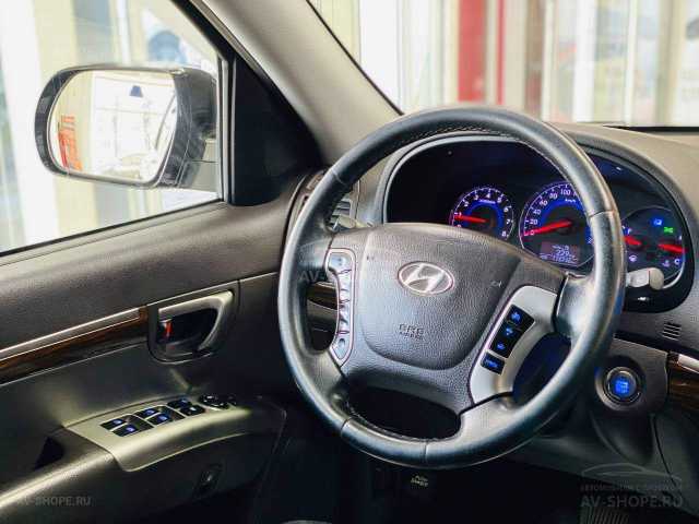 Hyundai Santa-Fe 2.4i AT (174 л.с.) 2011 г.