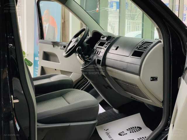 Volkswagen Caravelle 2.0d MT (102 л.с.) 2011 г.