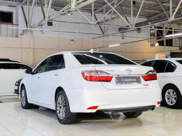 Toyota Camry 2.5i AT (181 л.с.) 2017 г.