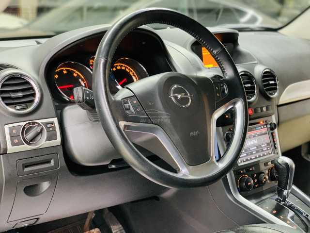 Opel Antara 2.2d AT (184 л.с.) 2014 г.