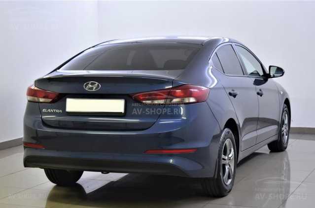    Hyundai Elantra