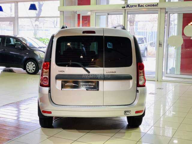 Lada Ларгус 1.6i  MT (105 л.с.) 2014 г.