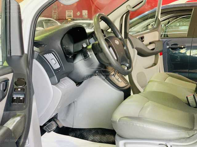 Hyundai Grand Starex 2.5d AT (174 л.с.) 2008 г.