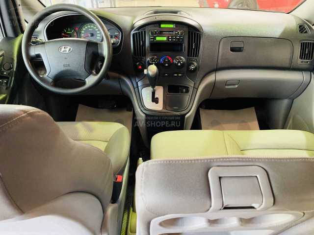 Hyundai Grand Starex 2.5d AT (174 л.с.) 2008 г.