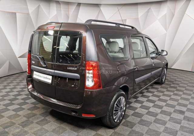    Lada Ларгус