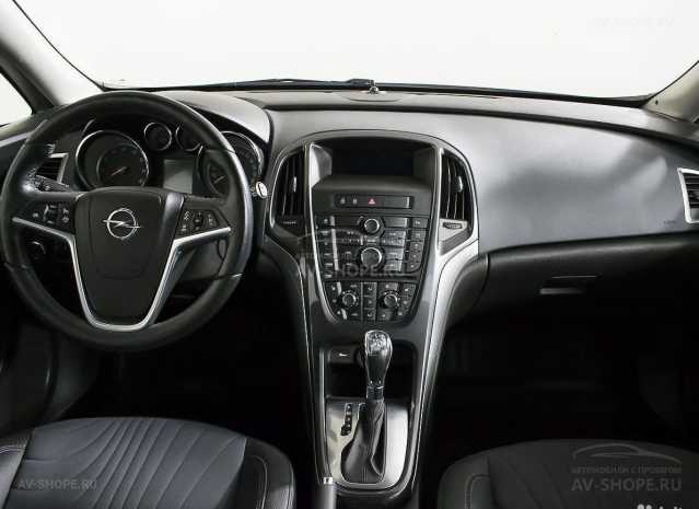 Opel Astra 1.4i AMT (140 л.с.) 2013 г.