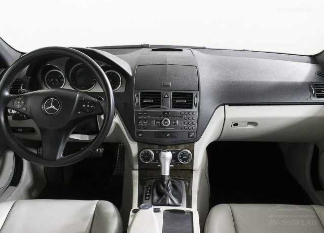 Mercedes C-klasse 3.0i AT (231 л.с.) 2011 г.