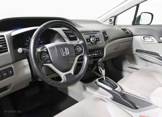 Honda Civic 1.8i AT (141 л.с.) 2012 г.