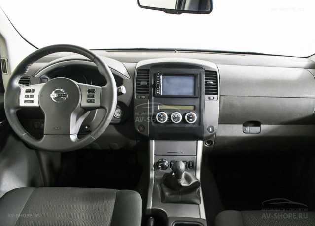 Nissan Pathfinder 2.5d MT (190 л.с.) 2012 г.