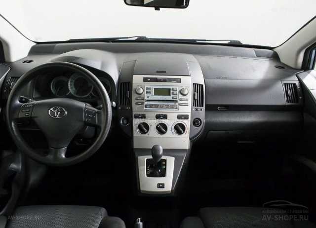 Toyota Corolla Verso 1.8i AMT (129 л.с.) 2006 г.