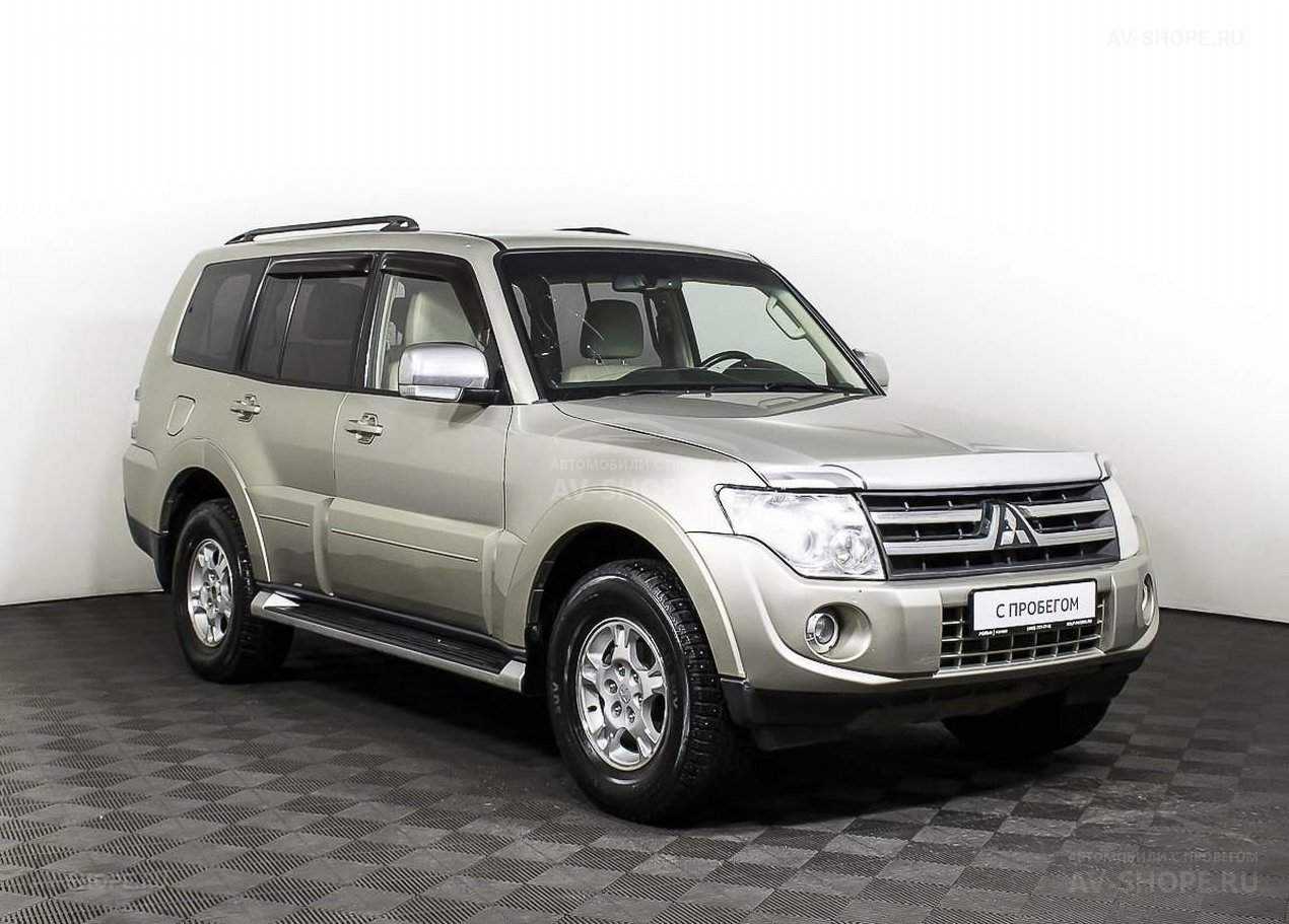 Купить Mitsubishi Pajero 3.0i AT (188 л.с.) 2007 года, с пробегом в кредит  | Мицубиси Паджеро 3.0i AT (188 л.с.), бежевый, 210 000 км за 769 900 руб.  | Лот №2956 |